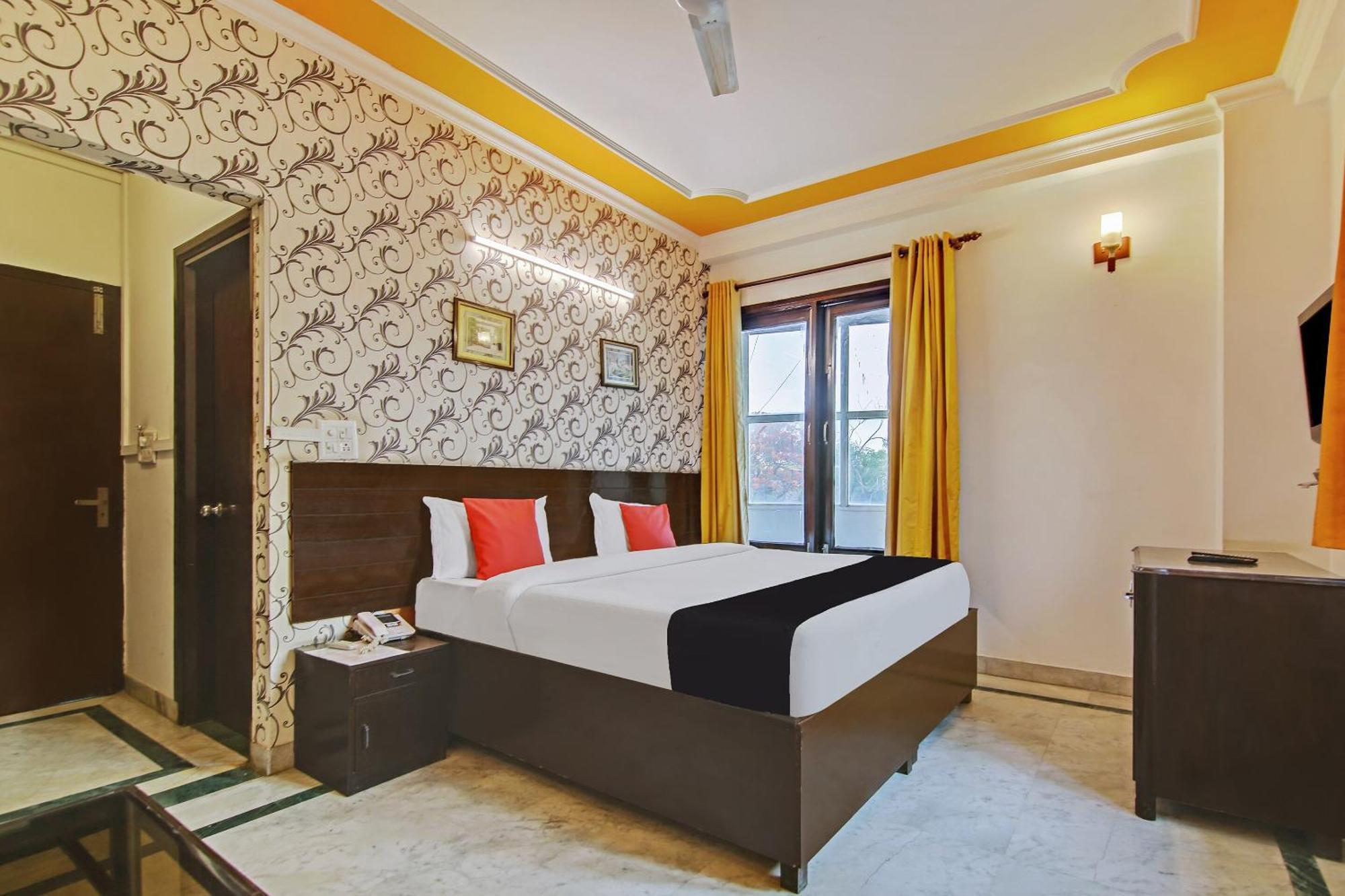 Capital O Tipsyy Near Aravali Biodiversity Park Gurgaon Exterior foto